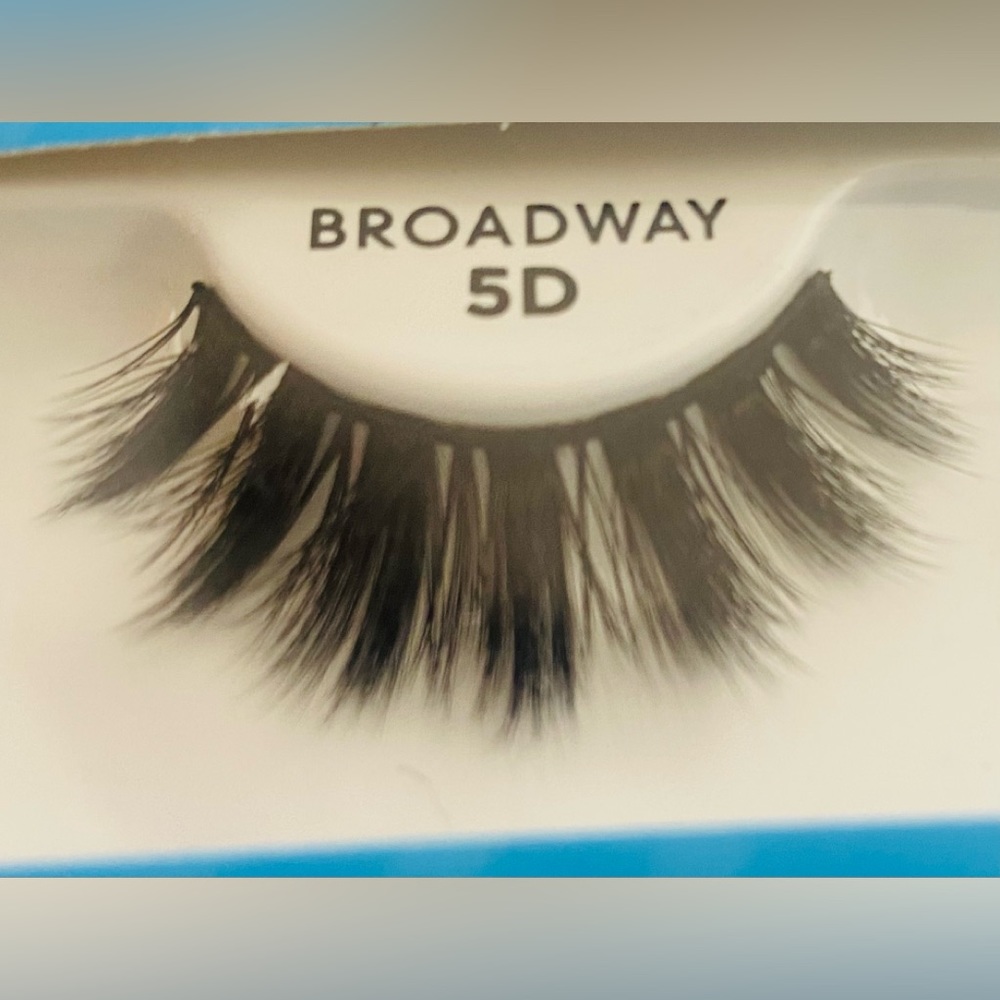 🔥5D LASHES🔥NEW - Picture 4 of 7